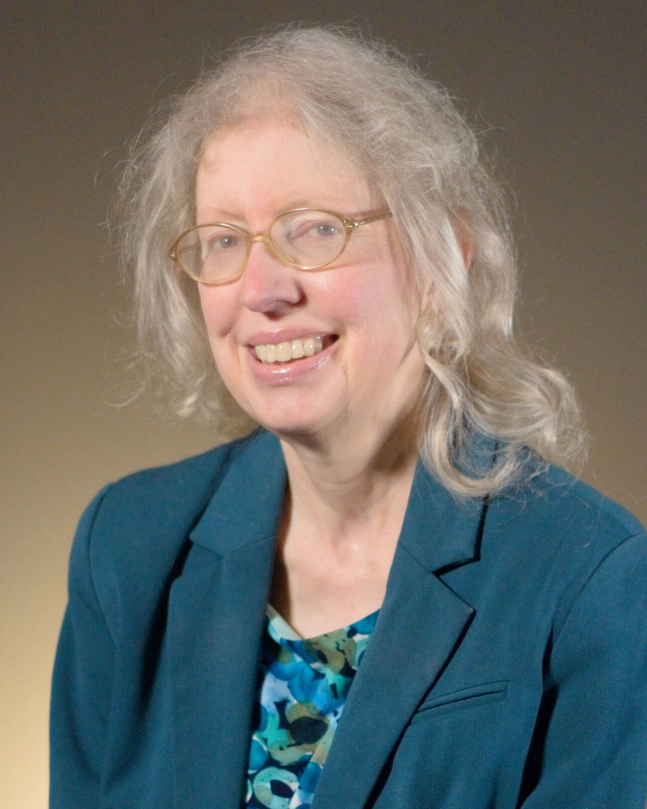 Deborah Gertz Husar : Staff Writer